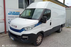 Iveco DAILY 3.0 NATURAL POWER PASSO LUNGO 2018
