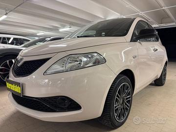 LANCIA Ypsilon 1.2 69 CV 5 porte GPL Ecochic Gold