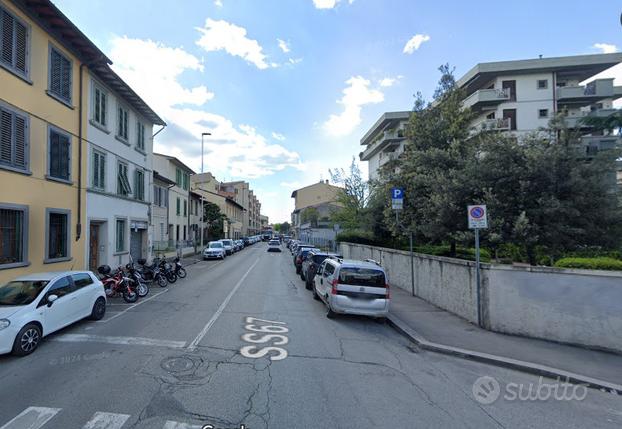 Stanza simgola-firenze isolotto-libero da subito