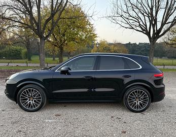 Porsche Cayenne 3.0 V6 - iva 22% compresa in garan