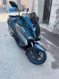 YAMAHA X-MAX 250 2015