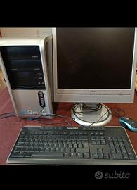 PC Packard Bell con schermo Philips