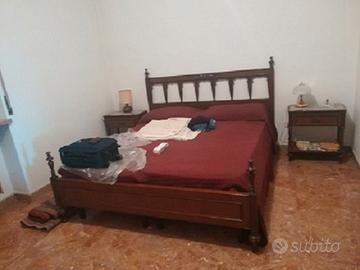 Camera da letto in noce