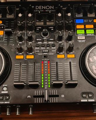 controller dj denon MC  6000 con finale 