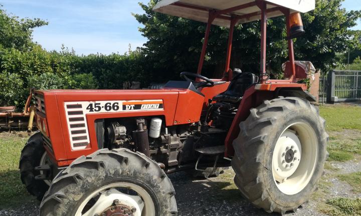 Trattore fiat 45-66 dt