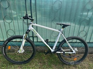 Mountain Bike B'TWIN Rockrider 5.3 Freni a Disco
