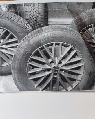 Cerchioni più gomme