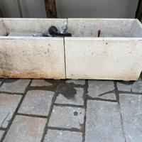 vasi per fiori in cemento