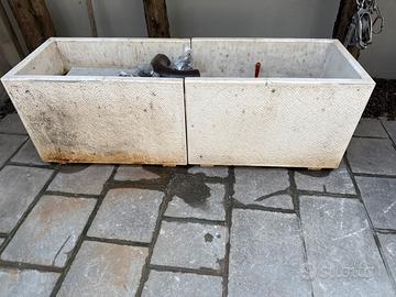 vasi per fiori in cemento