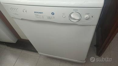 Lavastoviglie Zerowatt. 