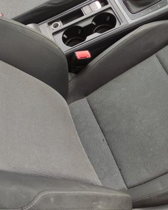 Interni sedili Volkswagen Golf 7 2017