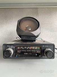 Autoradio con lettore cassette anni 60