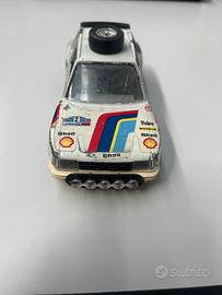 Modellino peugeot 205 T16 burago 1/25 usata