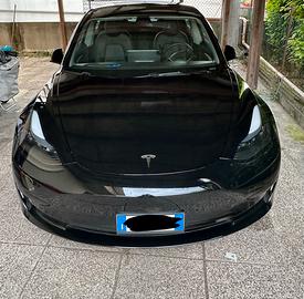 tesla model 3 rwd