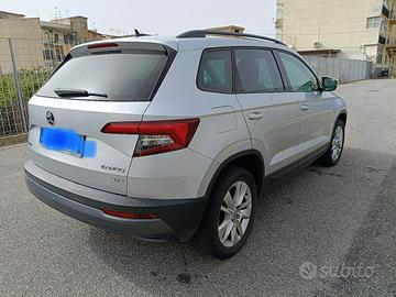 Skoda karoq executive 4x4 2.0 TDI 150 CV 6 marce