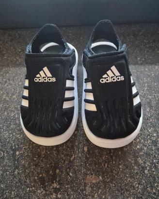 Scarpe bimbo/a adidas numero 21