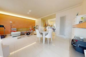 Appartamento ristrutturato con materiali di pregio