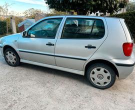 VOLKSWAGEN Polo 3ª serie - 2001