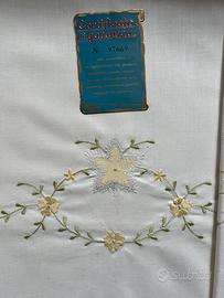 Lenzuolo ricamato a mano