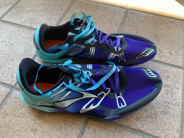 Scarpe Brooks chiodate atletica