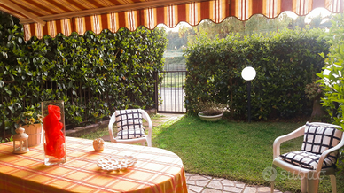 Bivani in villa in residence con PISCINA a MARE