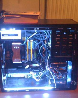 Neon luce x pc cooler master aurora oppure verde
