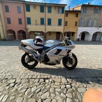 Daytona 955i con soli 22000 km