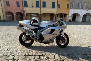 Daytona 955i con soli 22000 km