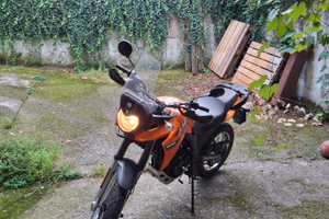 Moto derbi adventure terra