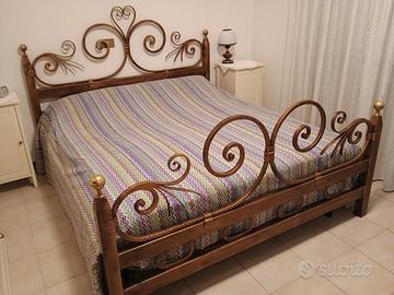 Struttura per letto matrimoniale in ferro battuto