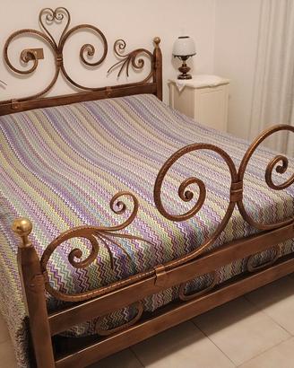 Struttura per letto matrimoniale in ferro battuto