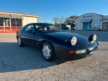 Porsche 928 S4