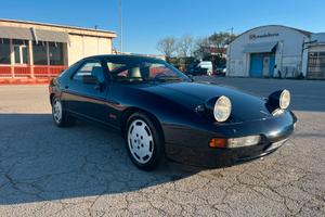 Porsche 928 S4
