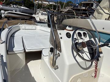 Motoscafo Open 5,50 metri