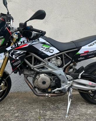 Aprilia Dorsoduro 750