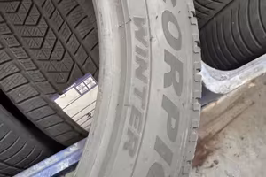 4 gomme invern PIRELLI 275 40 r.20 winter scorpion