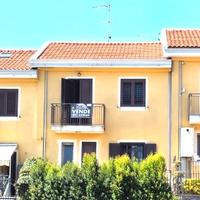 Pedara villa a schiera in zona residenziale