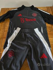 Manchester United 25/26 training suit