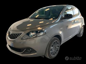 Lancia Ypsilon 1.0 FireFly Hybrid Gold