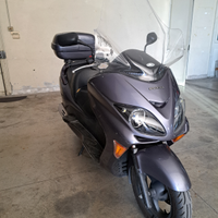 Honda forza 250