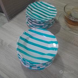 16 piatti 8 fondi e 8 piani.Ceramica vietrese