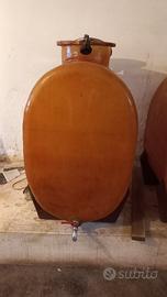 Botti in resina per vino