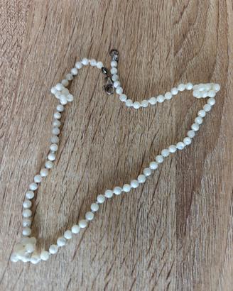 Collana Vintage a Filo Singolo - Perline Bianche L