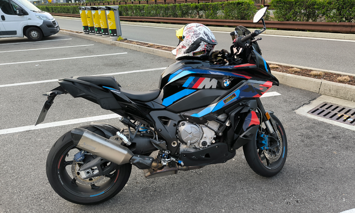 Bmw m 1000 xr