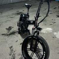 bici elettrica usata 300km nera