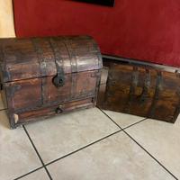 Set Bauletti in legno antico e libro