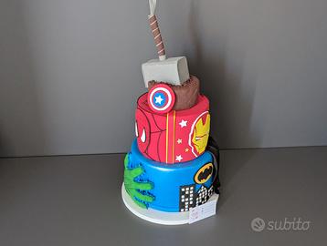 torta scenografica avengers spiderman batman hulk 