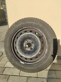 Gomma 185/65 R15 con cerchio