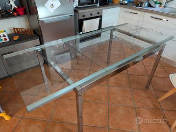 tavolo in vetro