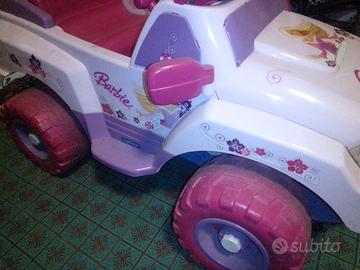 macchina elettrica Barbie PEG Perego